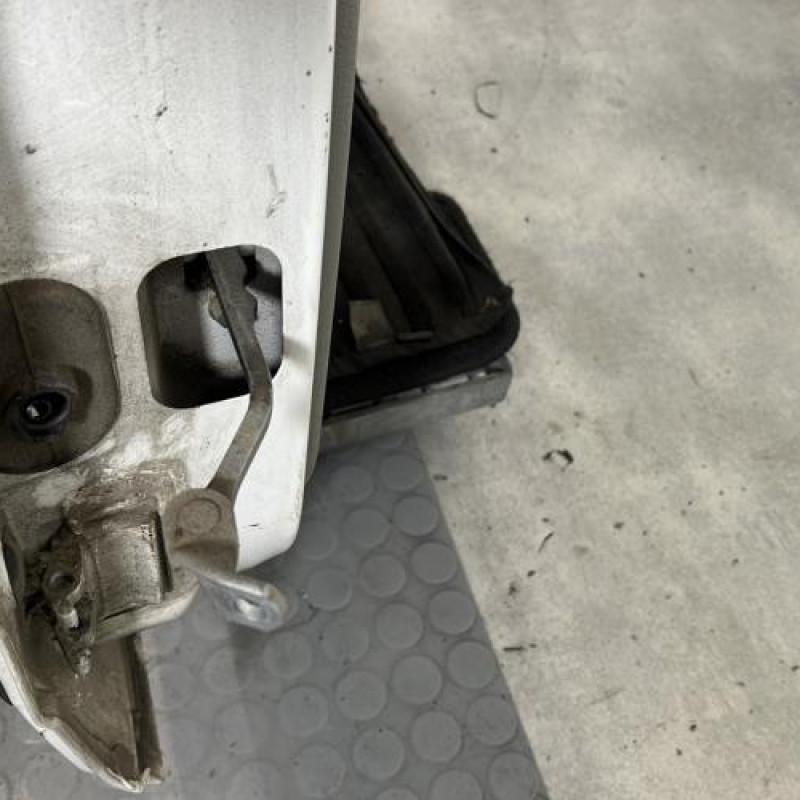 Porte arriere droit RENAULT CLIO 2 Photo n°4