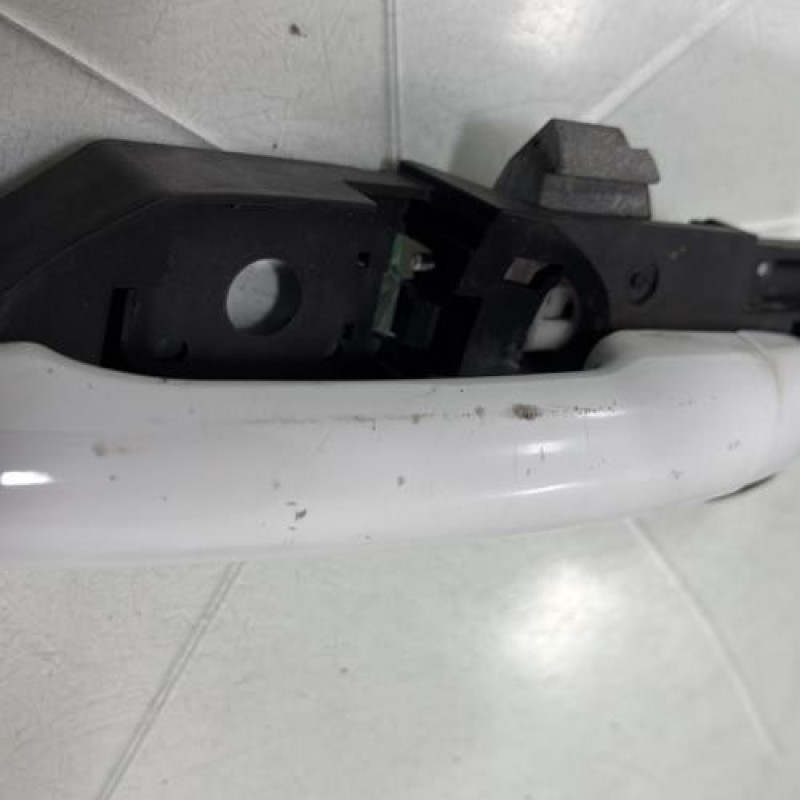 Poignee porte avant droit RENAULT CLIO 3 Photo n°4