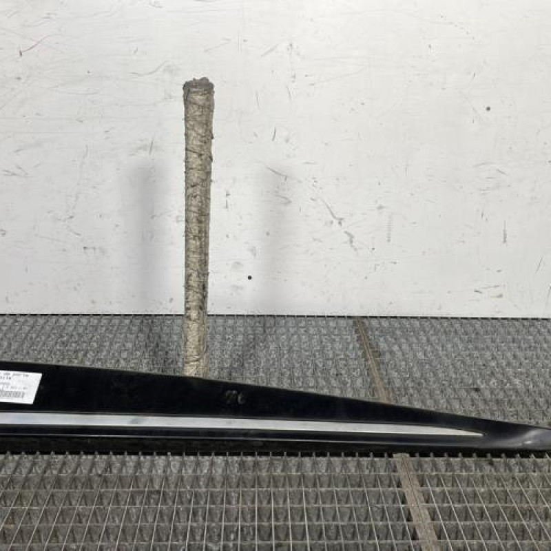 Baguette de porte avant droite RENAULT CLIO 4 Photo n°1