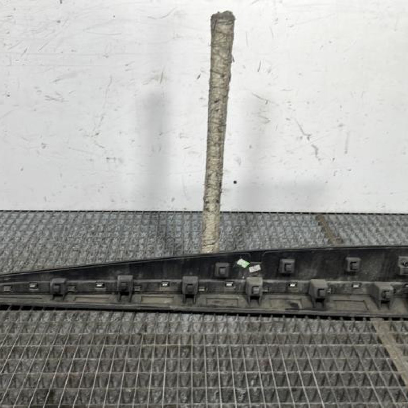 Baguette de porte avant droite RENAULT CLIO 4 Photo n°4