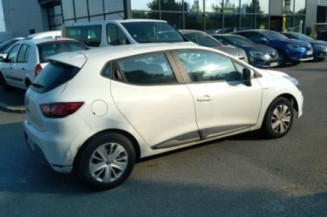 Poignee porte arriere droit RENAULT CLIO 4