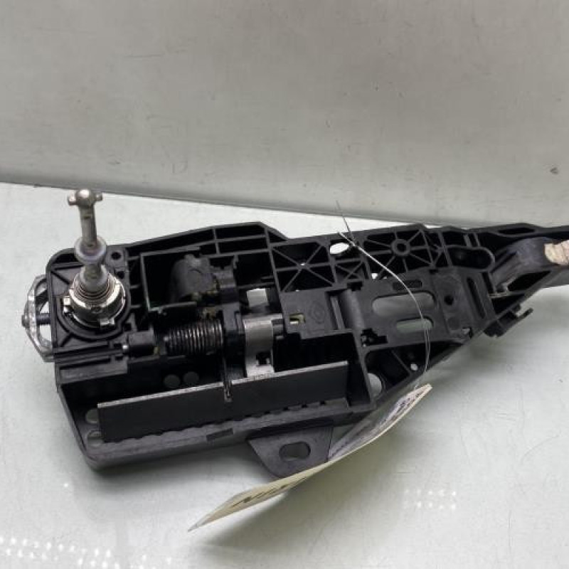 Poignee porte avant gauche RENAULT CLIO 4 Photo n°3