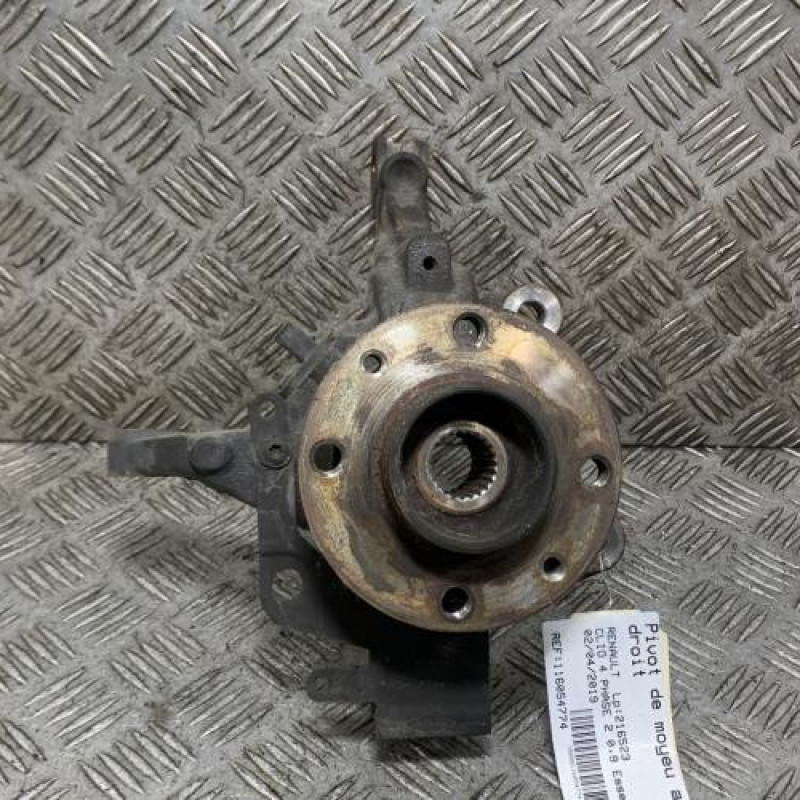 Pivot de moyeu avant droit RENAULT CLIO 4 Photo n°1