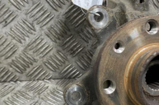 Pivot de moyeu avant gauche RENAULT CLIO 4