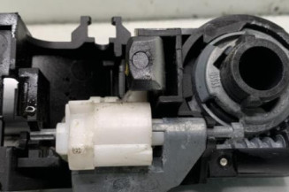 Poignee porte avant droit RENAULT LAGUNA 3