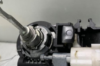 Poignee porte avant gauche RENAULT LAGUNA 3