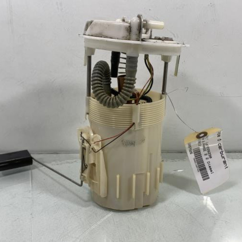 Pompe à carburant RENAULT LAGUNA 3 Photo n°1