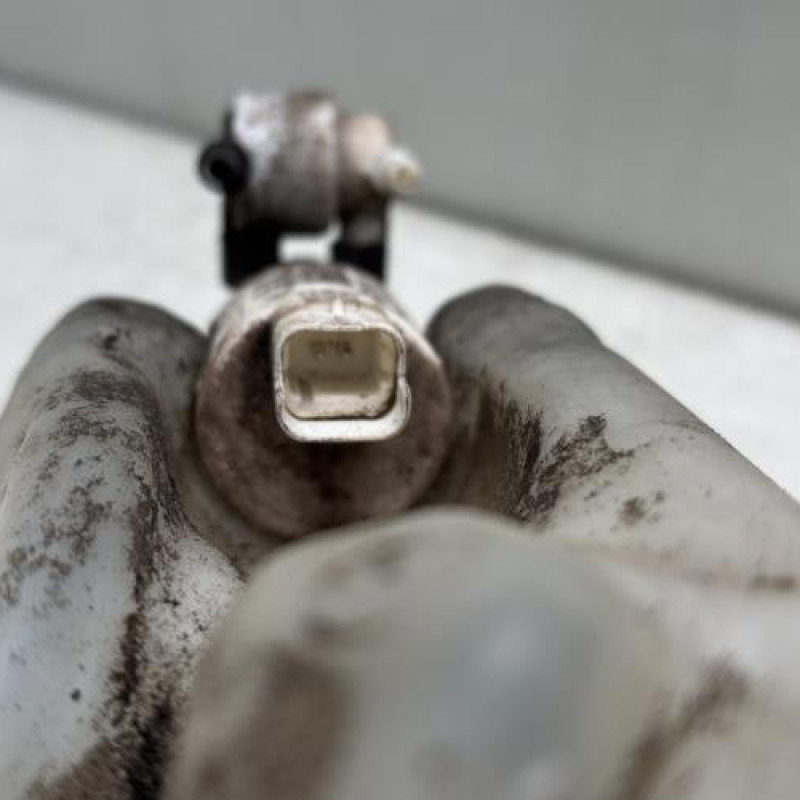 Vase de lave glace PEUGEOT 307 Photo n°4