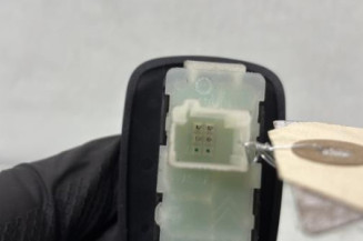 Interrupteur de leve vitre arriere gauche PEUGEOT 508 1 SW