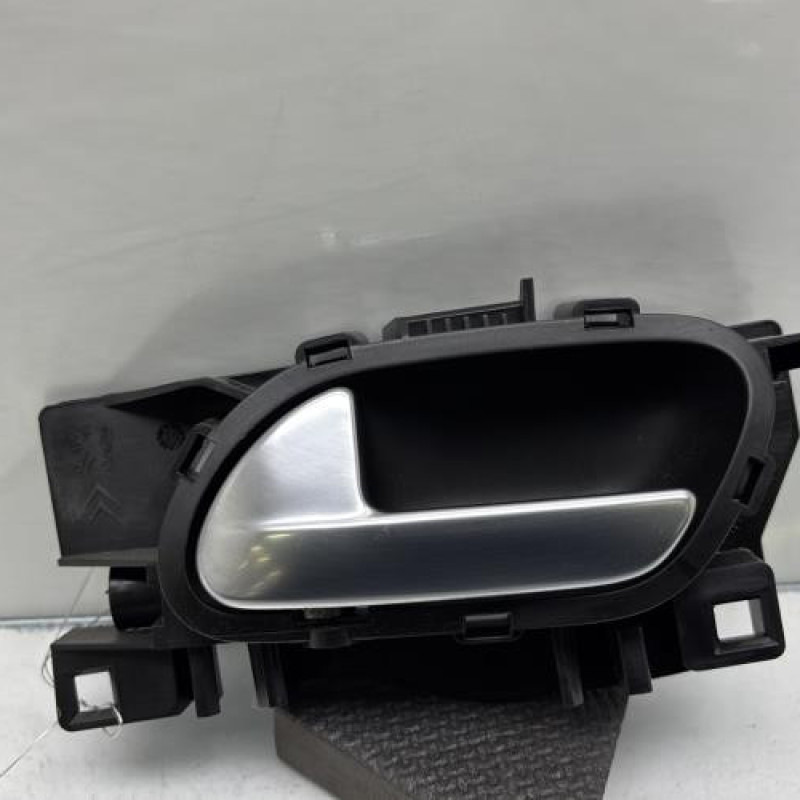 Poignee interieur arriere gauche PEUGEOT 208 1 Photo n°1