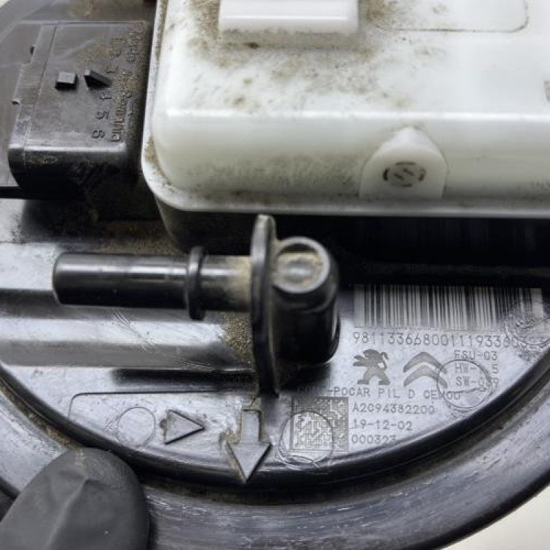 Pompe à carburant PEUGEOT 208 1 Photo n°5