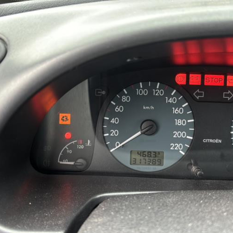 Porte avant droit CITROEN XSARA Photo n°7