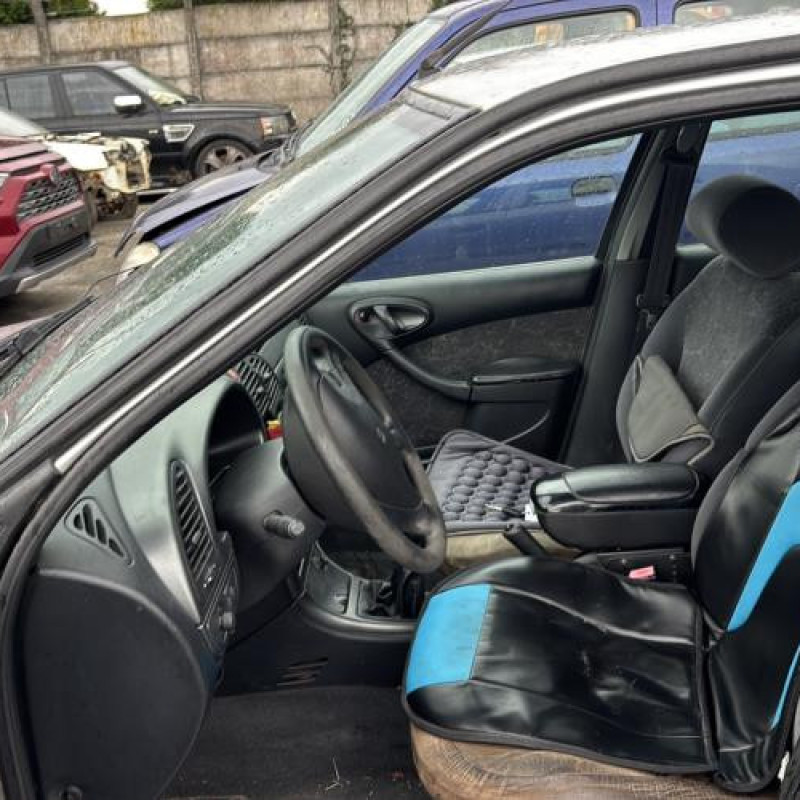 Porte avant droit CITROEN XSARA Photo n°19