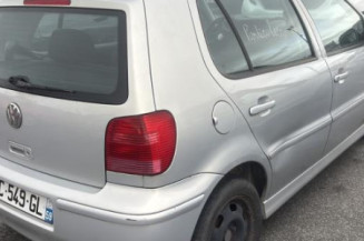 Retroviseur droit VOLKSWAGEN POLO 3