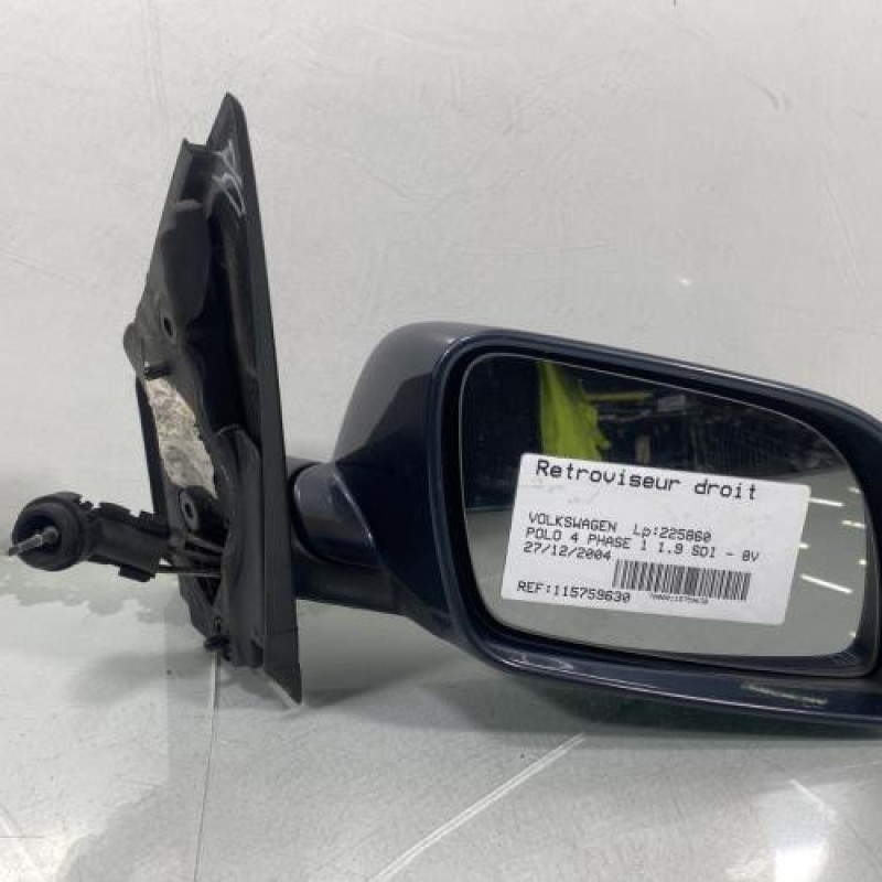 Retroviseur droit VOLKSWAGEN POLO 4 Photo n°1