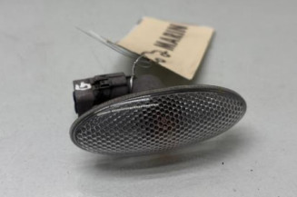 Repetiteur clignotant avant gauche (Feux) TOYOTA YARIS 2