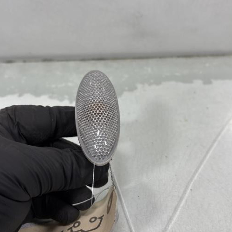 Repetiteur clignotant avant droit  (Feux) TOYOTA YARIS 2 Photo n°3