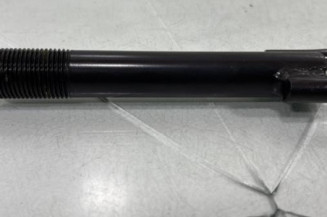 Crochet de remorquage TOYOTA YARIS 2 Photo n°1