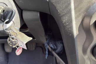 Crochet de remorquage TOYOTA YARIS 2