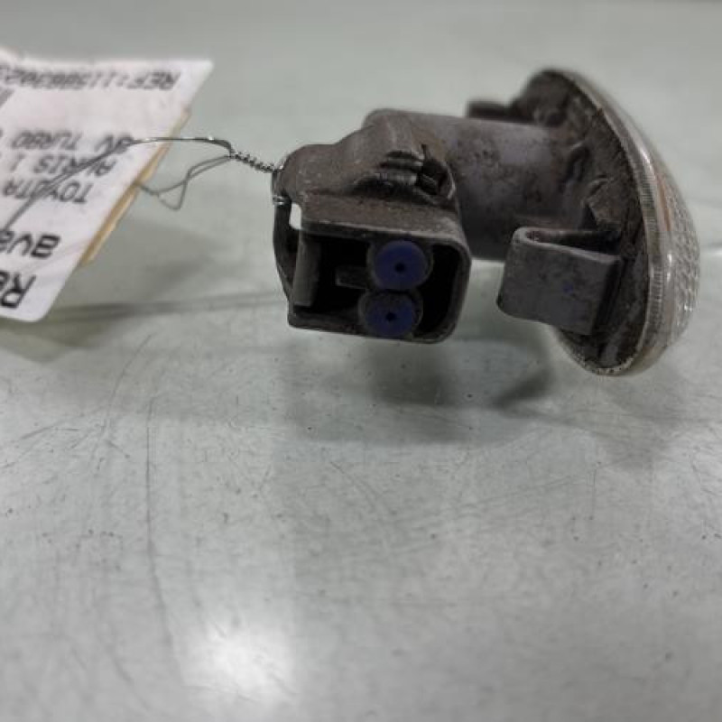 Repetiteur clignotant avant gauche (Feux) TOYOTA AURIS 1 Photo n°1