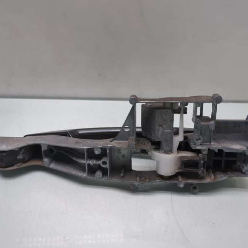 Poignee porte arriere droit PEUGEOT 207 Photo n°3