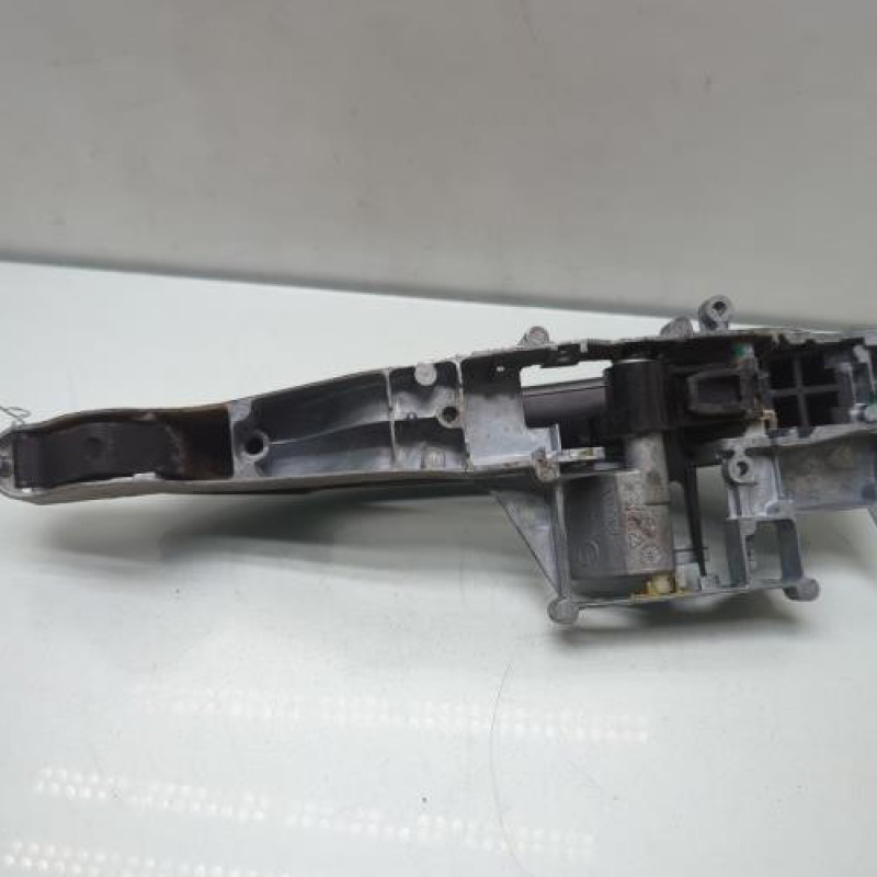 Poignee porte arriere gauche PEUGEOT 207 Photo n°3