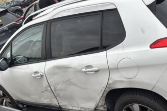 Plage arriere PEUGEOT 2008 1