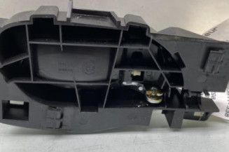 Poignee interieur arriere gauche PEUGEOT 2008 1