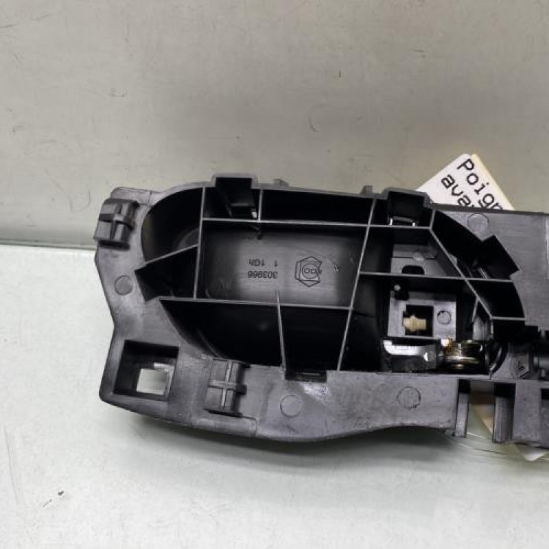 Poignee interieur avant gauche PEUGEOT 2008 1 Photo n°2