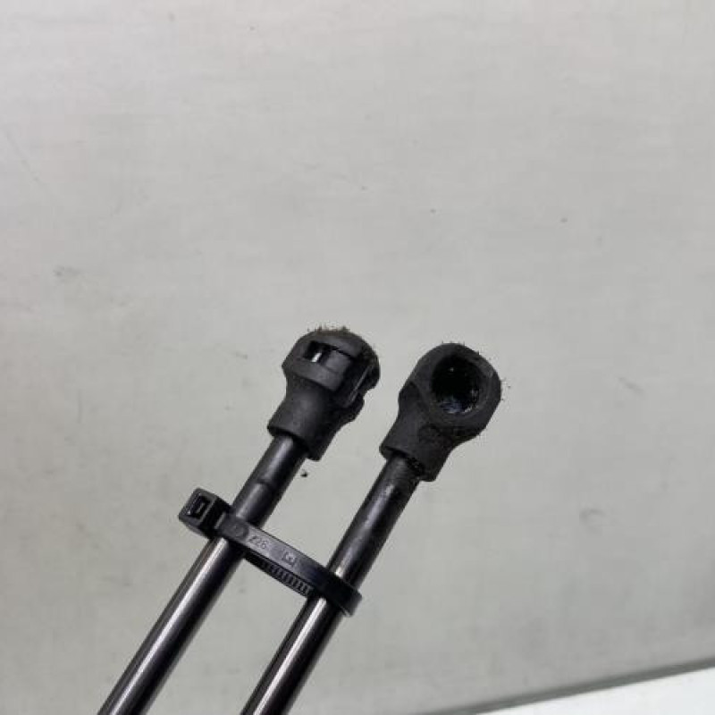 Verin de coffre PEUGEOT 2008 1 Photo n°3