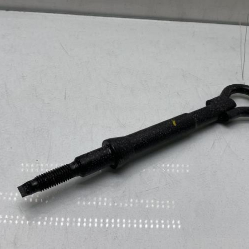 Crochet de remorquage PEUGEOT 2008 1 Photo n°3