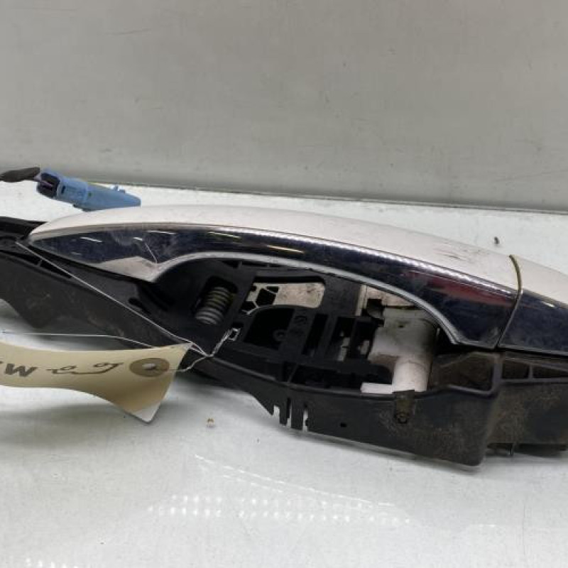 Poignee porte avant droit CITROEN DS5 Photo n°1