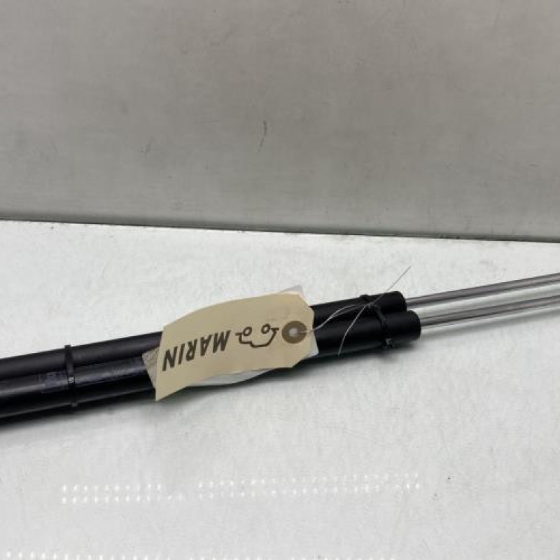 Verin de coffre PEUGEOT 205 Photo n°2