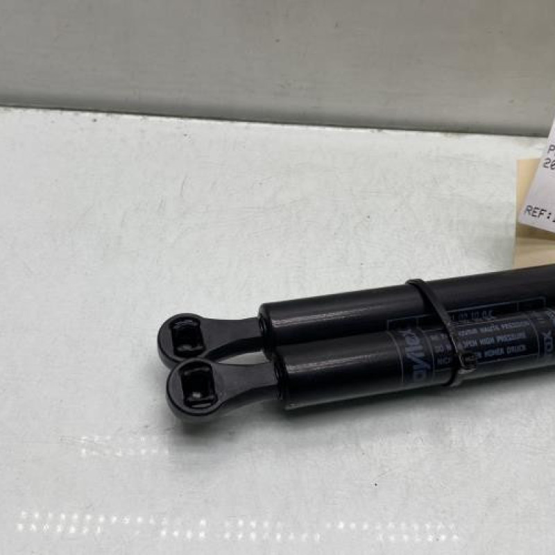 Verin de coffre PEUGEOT 205 Photo n°4