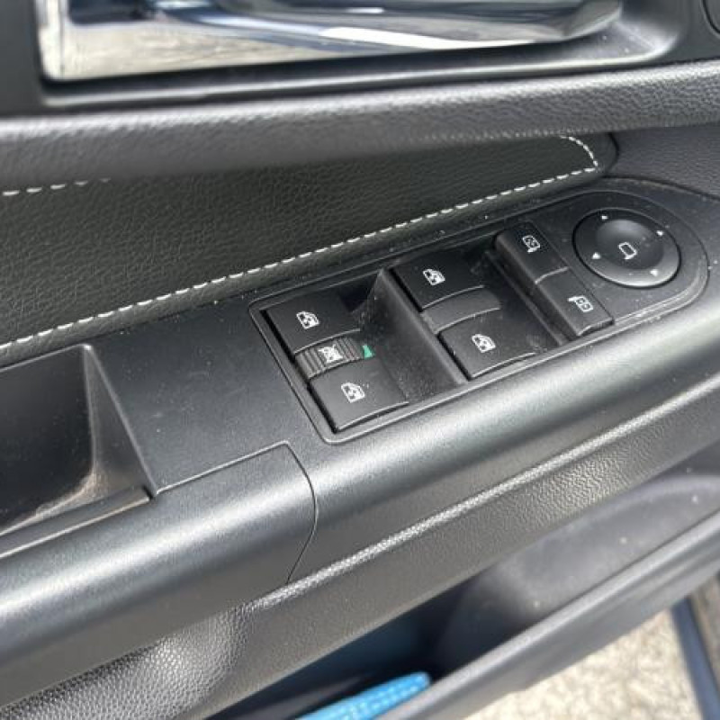 Pompe de direction OPEL ZAFIRA B Photo n°16