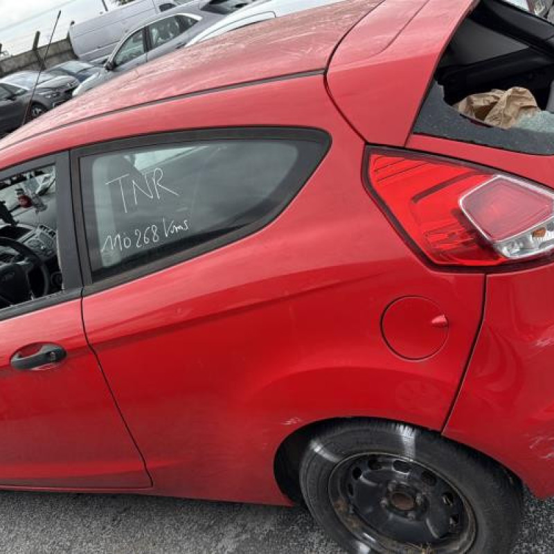 Feu arriere stop central FORD FIESTA 6 Photo n°9