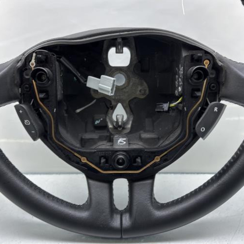 Volant RENAULT CLIO 3 Photo n°3