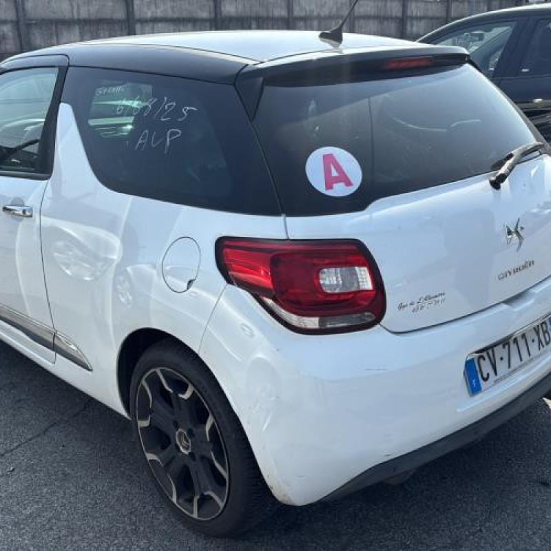 Retroviseur droit CITROEN DS3 Photo n°10