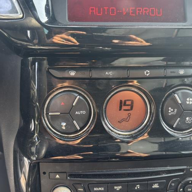 Verin de coffre CITROEN DS3 Photo n°20