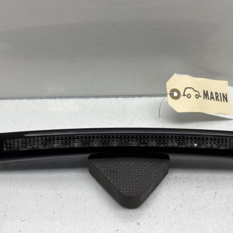 Feu arriere stop central RENAULT CLIO 2 Photo n°1