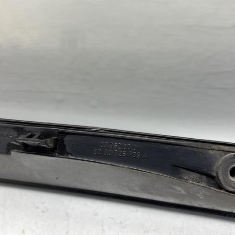 Feu arriere stop central RENAULT CLIO 2 Photo n°4