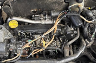 Feu arriere stop central RENAULT CLIO 2