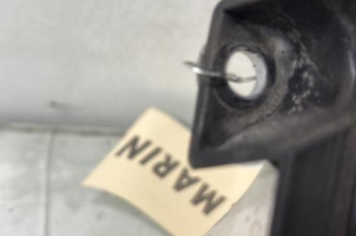 Poignee porte arriere droit RENAULT CLIO 4