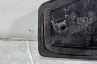 Poignee porte arriere droit RENAULT CLIO 4