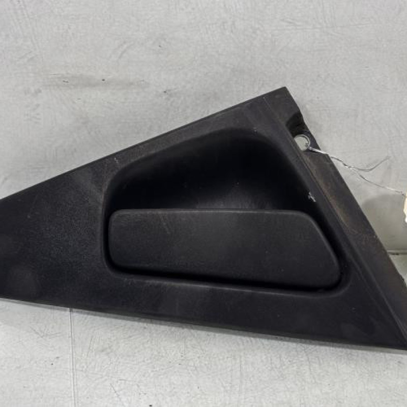 Poignee porte arriere gauche RENAULT CLIO 4 Photo n°2