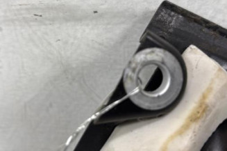 Poignee porte arriere gauche RENAULT CLIO 4