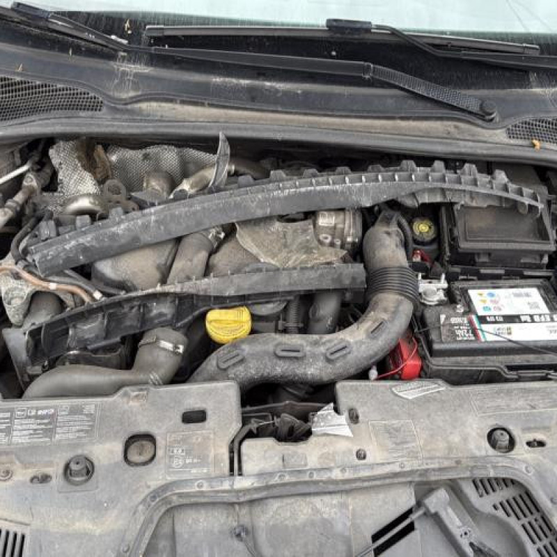 Trappe d'essence RENAULT CLIO 4 Photo n°13