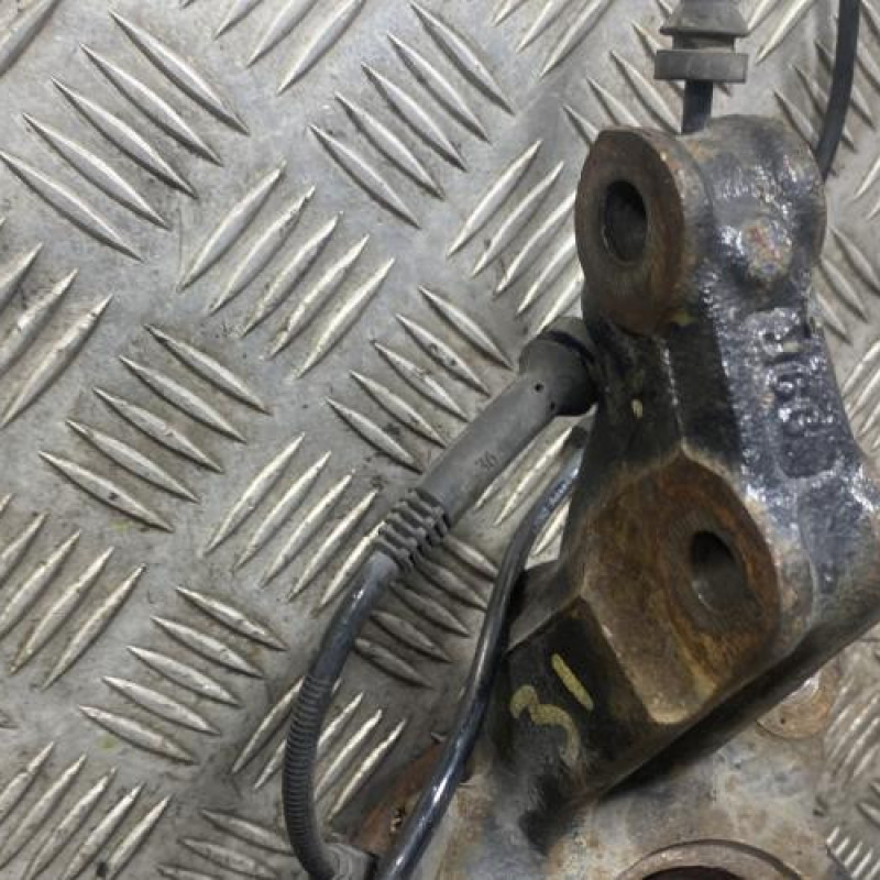 Pivot de moyeu avant gauche RENAULT CLIO 4 Photo n°9