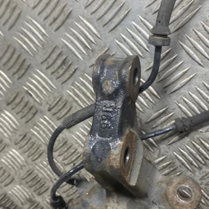 Pivot de moyeu avant gauche RENAULT CLIO 4 Photo n°10