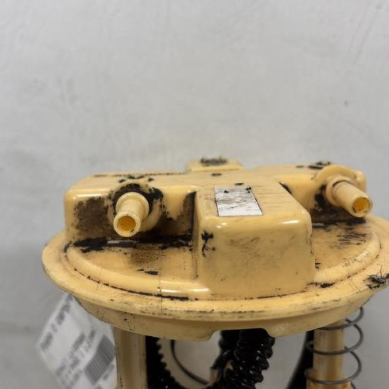 Pompe à carburant RENAULT CLIO 4 Photo n°3